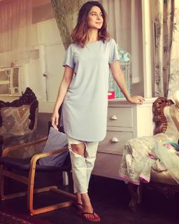 Jennifer Winget feet photo thumbnail