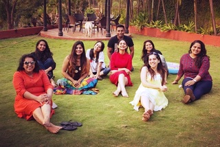 Jennifer Winget feet photo thumbnail
