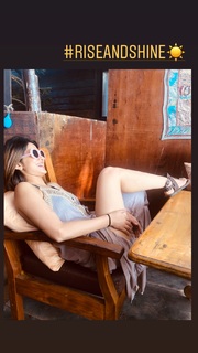 Jennifer Winget feet photo thumbnail