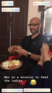 Jennifer Winget feet photo thumbnail