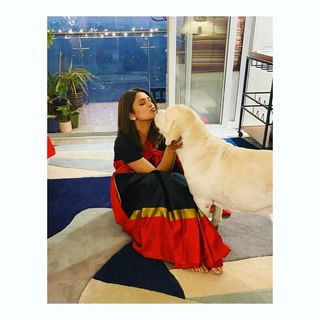 Jennifer Winget feet photo thumbnail