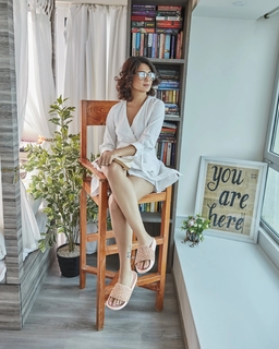 Jennifer Winget feet photo thumbnail