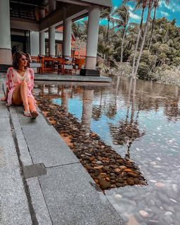 Jennifer Winget feet photo thumbnail