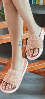 Jennifer Winget feet photo thumbnail