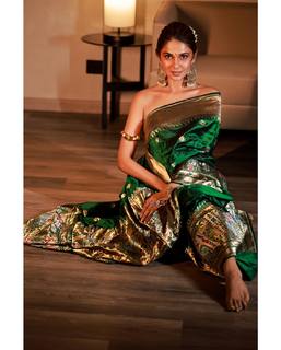 Jennifer Winget feet photo thumbnail