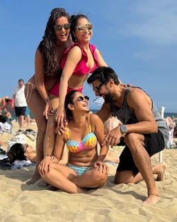 Jennifer Winget feet photo thumbnail