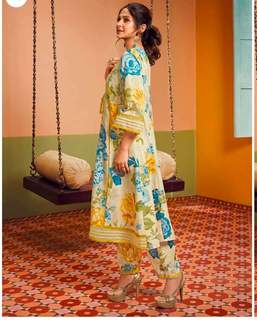 Jennifer Winget feet photo thumbnail