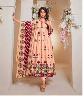 Jennifer Winget feet photo thumbnail