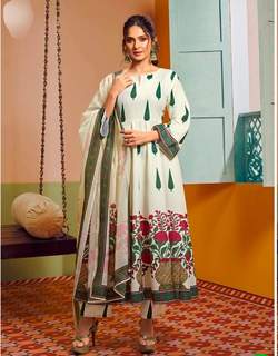 Jennifer Winget feet photo thumbnail