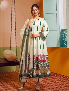 Jennifer Winget feet photo thumbnail