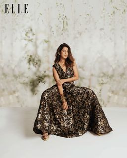 Jennifer Winget feet photo thumbnail