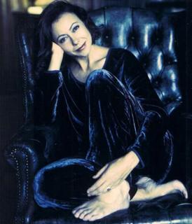 Jenny Agutter feet photo thumbnail