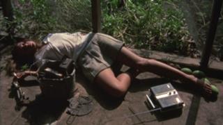 Jenny Agutter feet photo thumbnail