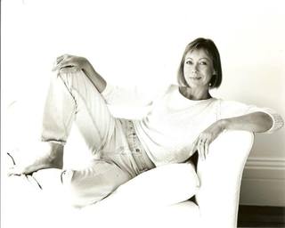 Jenny Agutter feet photo thumbnail