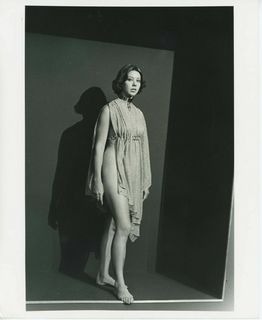 Jenny Agutter feet photo thumbnail