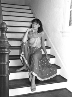 Jenny Agutter feet photo thumbnail