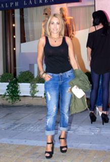Jenny Botsi feet photo 8
