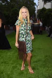 Jenny Elvers feet photo thumbnail