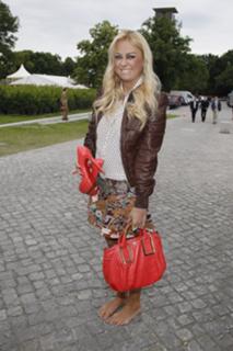 Jenny Elvers feet photo thumbnail