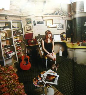 Jenny Lewis feet photo 1