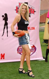 Jenny McCarthy-Wahlberg feet photo thumbnail