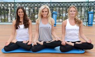 Jenny McCarthy-Wahlberg feet photo thumbnail