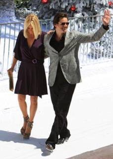 Jenny McCarthy-Wahlberg feet photo thumbnail