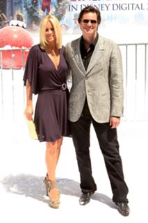 Jenny McCarthy-Wahlberg feet photo thumbnail