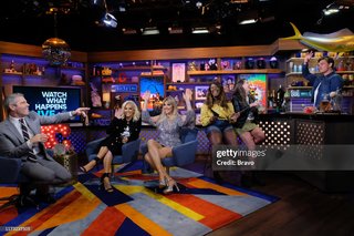 Jenny McCarthy-Wahlberg feet photo thumbnail