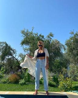 Jenny Melita feet photo 17