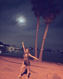 Jenny Milkowski feet photo 3