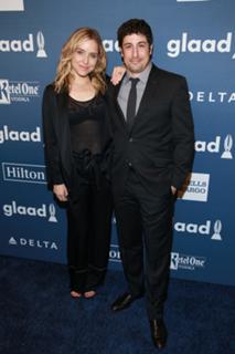 Jenny Mollen feet photo 3