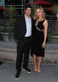 Jenny Mollen feet photo 17