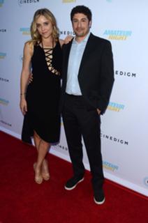 Jenny Mollen feet photo 13