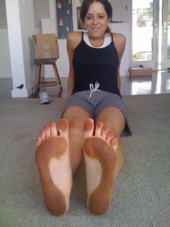Jenny Mollen feet photo 16