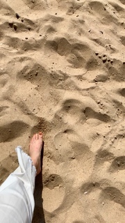 Jenny Mollen feet photo 16