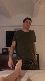 Jenny Mollen feet photo 12