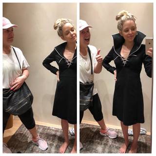 Jenny Mollen feet photo 4