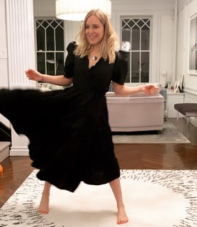 Jenny Mollen feet photo 2