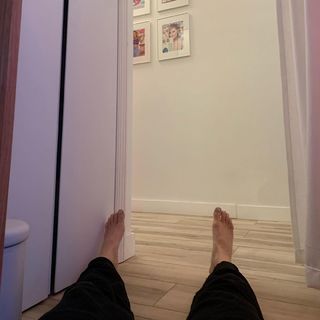 Jenny Mollen feet photo 20