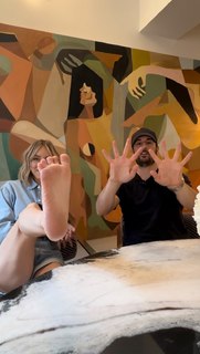 Jenny Mollen feet photo 18