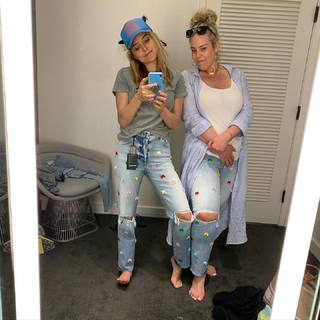 Jenny Mollen feet photo 11