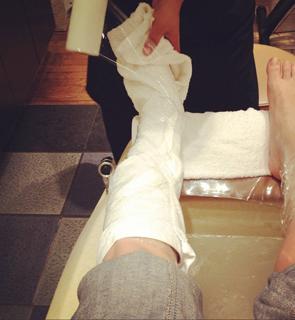 Jenny Mollen feet photo 2