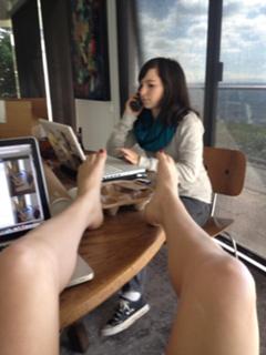 Jenny Mollen feet photo 1