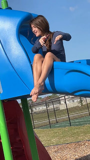 Jenny Popach feet photo thumbnail