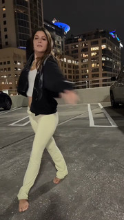 Jenny Popach feet photo thumbnail