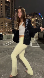 Jenny Popach feet photo thumbnail