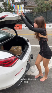 Jenny Popach feet photo thumbnail