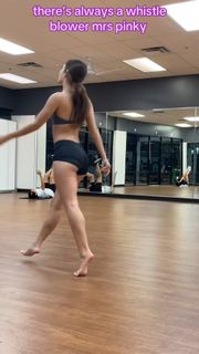 Jenny Popach feet photo thumbnail