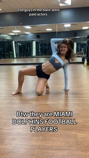 Jenny Popach feet photo thumbnail